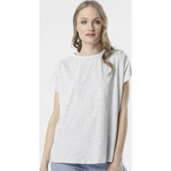 Szary T-shirt Adreamala. Szare bluzki damskie Born2be, xl, bez wzorów, z dzianiny, z okrągłym kołnierzem, z krótkim rękawem. Za 39,99 zł.