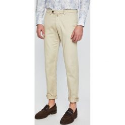 Pierre Cardin - Spodnie. Brązowe spodnie męskie Pierre Cardin, na co dzień, bez wzorów, z elastanu, casualowe. Za 429,90 zł.