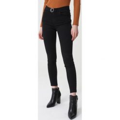 Czarne Jeansy Blackalls. Czarne jeansy damskie Born2be, s. Za 89,99 zł.