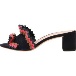 Chodaki damskie: Loeffler Randall VERA Klapki navy/multi