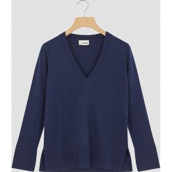 Sweter w kolorze granatowym. Niebieskie swetry damskie Rodier, z wełny, klasyczne. W wyprzedaży za 126,95 zł.