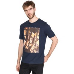 BOSS Trek 1 Koszulka Niebieski. Niebieskie podkoszulki męskie Boss, xl, z nadrukiem, z bawełny, bez kołnierzyka, krótkie. Za 223,95 zł.