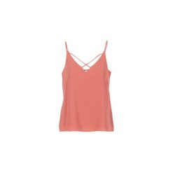 Topy na ramiączkach / T-shirty bez rękawów Moony Mood IDARO. Różowe bluzki damskie Moony Mood, s, bez wzorów, bez kołnierzyka, bez rękawów. Za 65,40 zł.