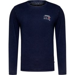 T-shirt NAPAPIJRI SOAR Granatowy. Niebieskie t-shirty męskie marki Napapijri, z nadrukiem, z bawełny, z okrągłym kołnierzem, długie. W wyprzedaży za 154,00 zł.