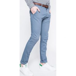 Tom Tailor Denim - Spodnie Chino. Niebieskie spodnie męskie TOM TAILOR DENIM, na co dzień, w paski, z elastanu, casualowe. W wyprzedaży za 89,90 zł.