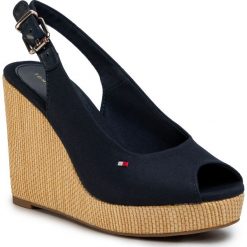 Espadryle TOMMY HILFIGER - Iconic Elena Sling Back Wedge FW0FW04789 Desert Sky DW5. Niebieskie espadryle damskie TOMMY HILFIGER, bez wzorów, ze skóry, bez obcasa, na obcasie. W wyprzedaży za 249,00 zł.