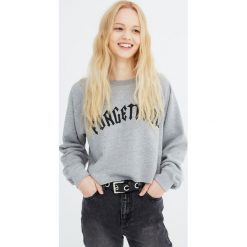 Bluzy damskie: Krótka bluza z napisem