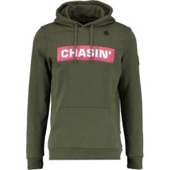 Bluzy męskie: Chasin’ STEVENS Bluza z kapturem army in de city