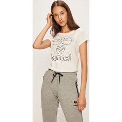 Hummel - T-shirt. Czarne bluzki damskie Hummel, s, z nadrukiem, z bawełny, casualowe, z okrągłym kołnierzem, z krótkim rękawem. W wyprzedaży za 59,90 zł.