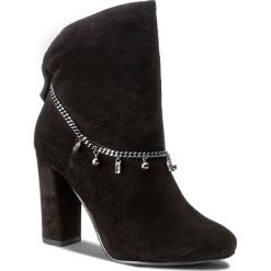 Botki KARINO - 2299/003-P Czarny. Fioletowe botki damskie skórzane marki Karino. W wyprzedaży za 269,00 zł.