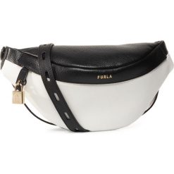 Saszetka nerka FURLA - Piper 1057211 B BADQ W93 Naturale/Nero 018. Czarne nerki damskie Furla, bez wzorów, ze skóry, młodzieżowe, bez dodatków. W wyprzedaży za 729,00 zł.