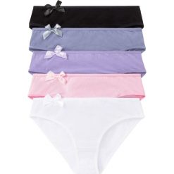 Figi (5 par) bonprix niebiesko-czarno-biały - kolor bzu - jasnoróżowy. Majtki damskie bonprix. Za 37,45 zł.
