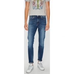 Calvin Klein Jeans - Jeansy. Niebieskie jeansy męskie Calvin Klein Jeans, bez wzorów. W wyprzedaży za 289,90 zł.