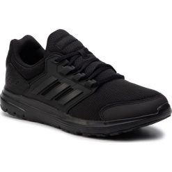 Buty adidas - Galaxy 4 EE7917 Cblack/Cblack/Ftwwht. Czarne buty sportowe męskie Adidas, ze skóry ekologicznej, bez zapięcia, do biegania. Za 199,00 zł.