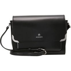 Torebki klasyczne damskie: Aigner AMBER SATCHEL Torba na ramię black