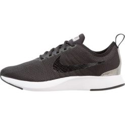 Nike Sportswear DUALTONE RACER (GS) Tenisówki i Trampki black/metallic pewter. Czarne trampki dziewczęce Nike Sportswear, z tworzywa sztucznego. W wyprzedaży za 269,10 zł.