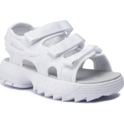 Sandały Fila Disruptor Sandal Wmn 1010611.1FG. Białe klapki damskie Fila, bez wzorów, bez obcasa. W wyprzedaży za 239,00 zł.