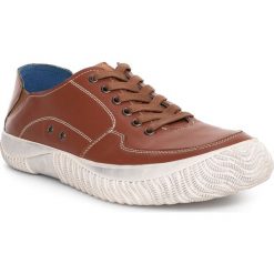 Buty męskie 84-M-927-5. Szare buty sportowe męskie Wittchen, z gumy, bez zapięcia. Za 199,00 zł.