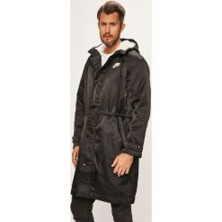 Nike Sportswear - Parka. Zielone płaszcze męskie Nike Sportswear, s, bez wzorów, z poliesteru, długie, z kapturem. Za 579,90 zł.
