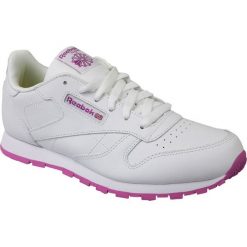 Reebok Classic Leather BS8044. Białe buty sportowe damskie Reebok, bez wzorów, ze skóry, sportowe, reebok classic. W wyprzedaży za 159,99 zł.