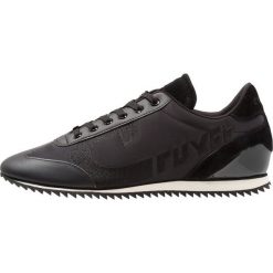 Cruyff ULTRA Sneakersy niskie black. Czarne trampki męskie Cruyff, bez zapięcia. Za 459,00 zł.