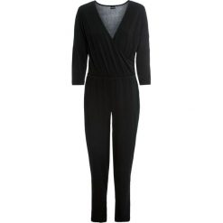 Kombinezon bonprix czarny. Czarne kombinezony damskie bonprix, w paski, eleganckie, bez kołnierzyka, bez rękawów. Za 149,99 zł.