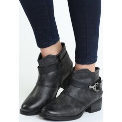 Czarne Botki Creative. Czarne botki damskie na zamek Born2be, z materiału, na niskim obcasie, na płaskiej podeszwie, z paskami. Za 89,99 zł.
