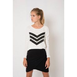 Spódnica "Riley" w kolorze czarnym. Czarne spódniczki damskie June 7.2, xs, bez wzorów, z bawełny, mini, asymetryczne. W wyprzedaży za 189,95 zł.