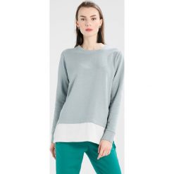 Bluzy rozpinane damskie: Soyaconcept INGA Bluza dark cloud combi