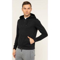 Bluza Armani Exchange 8NZM74 Z9N1Z 1200. Czarne bluzy męskie Armani Exchange, m, bez wzorów, bez kołnierzyka, bez rękawów, bez kaptura. W wyprzedaży za 349,00 zł.