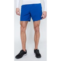 Spodenki treningowe męskie SKMF300 - niebieski. Niebieskie spodenki i szorty męskie 4f, m, bez wzorów, z elastanu. W wyprzedaży za 39,99 zł.