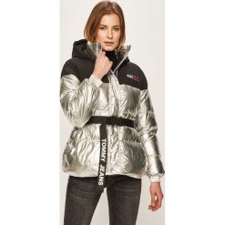 Tommy Jeans - Kurtka. Szare kurtki damskie s, w paski, z poliesteru, krótkie. Za 1299,00 zł.