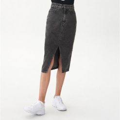 Jeansowa spódnica vintage - Czarny. Czarne spódniczki damskie House, s, bez wzorów, z jeansu, vintage. Za 89,99 zł.