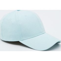 Czapka z daszkiem - Zielony. Zielone czapki damskie Sinsay, bez wzorów. Za 9,99 zł.