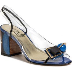 Sandały AZURÉE - Madere 9CB Vernis Noir/Vernis Marino/Motif Bleu 02. Czarne klapki damskie Azurée, bez wzorów, ze skóry, bez obcasa. Za 999,00 zł.