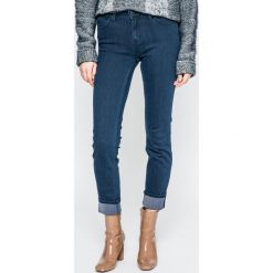 Lee - Jeansy Elly. Niebieskie jeansy damskie slim marki Lee, l, z elastanu. W wyprzedaży za 259,90 zł.