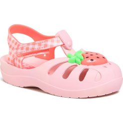 Sandały IPANEMA - Summer VII Baby 82858 Pink/Pink 20197. Różowe sandały dziewczęce Ipanema, z tworzywa sztucznego, bez zapięcia. Za 109,99 zł.