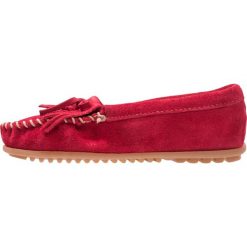 Mokasyny damskie: Minnetonka KILTY Mokasyny red
