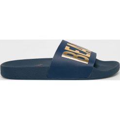 TheWhiteBrand - Klapki. Niebieskie klapki damskie TheWhiteBrand, bez wzorów, ze skóry, bez obcasa, na obcasie. W wyprzedaży za 89,90 zł.