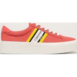 Calvin Klein - Tenisówki. Żółte trampki i tenisówki damskie Calvin Klein, bez wzorów, z gumy, na sznurówki. W wyprzedaży za 339,90 zł.