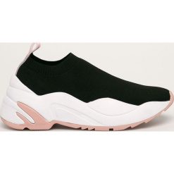 Steve Madden - Buty Moments. Czarne buty sportowe damskie Steve Madden, bez wzorów, z gumy, sportowe. W wyprzedaży za 329,90 zł.