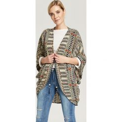 Kardigan w kolorze khaki ze wzorem. Brązowe swetry damskie Zabaione, Hailys, s, bez wzorów. W wyprzedaży za 39,95 zł.