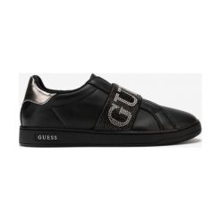 Guess Connur Tenisówki Czarny. Czarne trampki i tenisówki damskie Guess, z aplikacjami, z materiału, bez zapięcia. Za 395,95 zł.