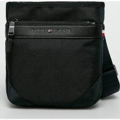 Tommy Hilfiger - Saszetka. Czarne torby męskie skórzane TOMMY HILFIGER, w paski, z poliesteru, casualowe, na ramię, małe. W wyprzedaży za 239,90 zł.