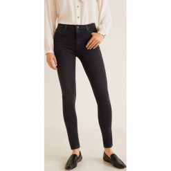 Mango - Jeansy Bstretch. Czarne rurki damskie marki Mango, z aplikacjami, z elastanu, z podwyższonym stanem. Za 199,90 zł.