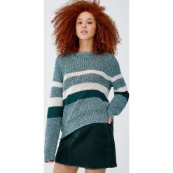 Sweter w kolorowe panele z karczkiem. Zielone swetry klasyczne damskie Pull&Bear. Za 89,90 zł.