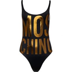 Strój kąpielowy Moschino Underwear & Swim A6104 5508. Czarne stroje kąpielowe damskie Moschino Underwear & Swim, bez wzorów, z elastanu. W wyprzedaży za 479,00 zł.
