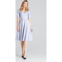 Sukienka midi rozkloszowana szara - l. Szare sukienki damskie e-margeritka.pl, l, bez wzorów, z tkaniny, eleganckie, z dekoltem w serek, z długim rękawem, długie, midi, rozkloszowane. Za 194,99 zł.