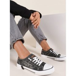 Czarne Trampki Prisnore. Czarne trampki i tenisówki damskie Renee, bez wzorów, bez zapięcia. Za 79,99 zł.