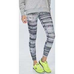 Reebok - Legginsy Lux Tight Strati. Czarne spodnie damskie Reebok, s, z elastanu. W wyprzedaży za 139,90 zł.